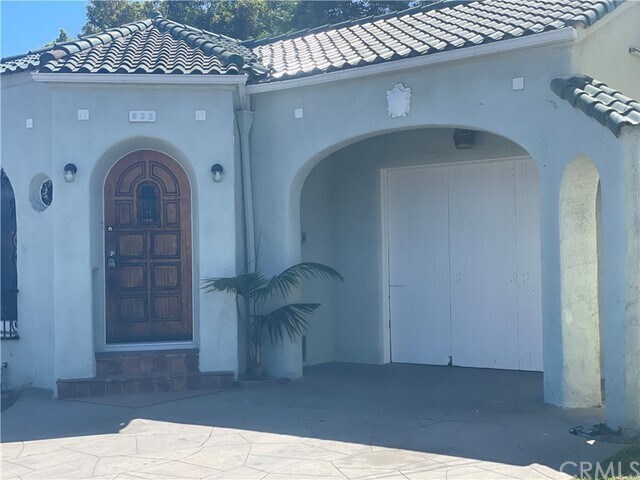 Foto principal - 832 W 95th St
