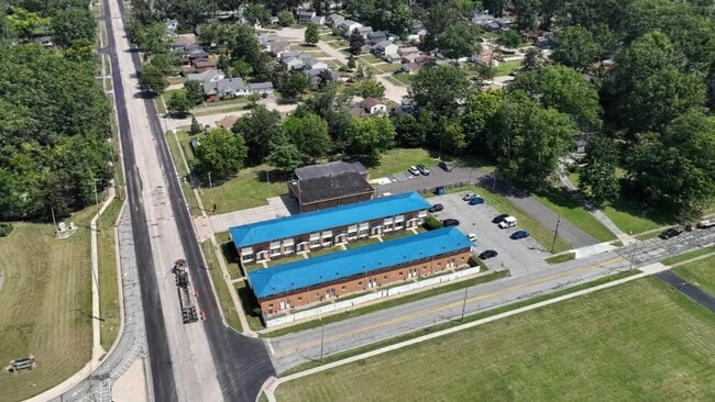  - 601-605 Abbe Rd - OPEN HOUSE THURS AND SAT!