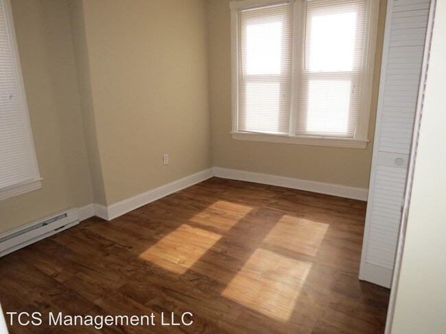 Building Photo - 5634 Walton Ave