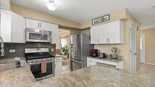 Foto del edificio - 2208 Broadway Ln