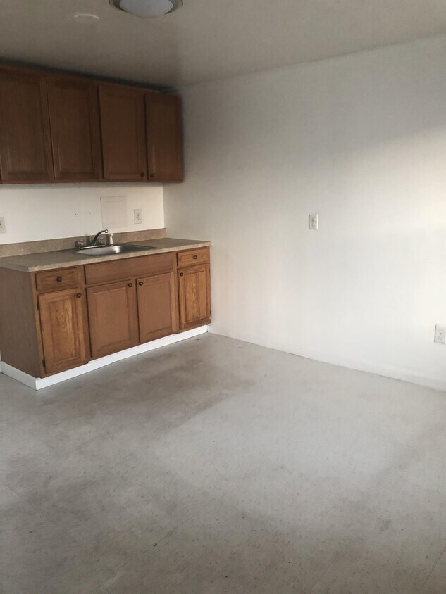 8 Depot Square Unit 82, Leominster, MA 01453 Apartment for Rent in
