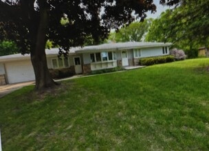 Building Photo - 4465 N 147th St