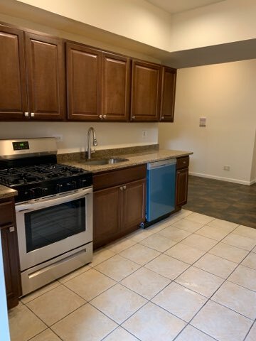 Building Photo - 928 W Gordon Ter