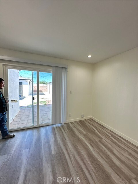 Foto del edificio - 38515 Landon Ave