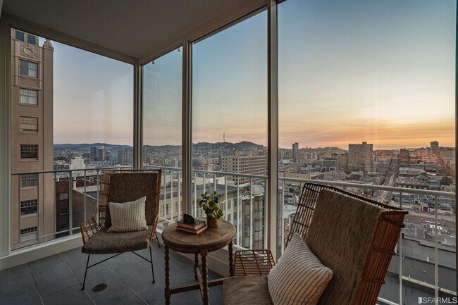 Foto del edificio - 1200 California St