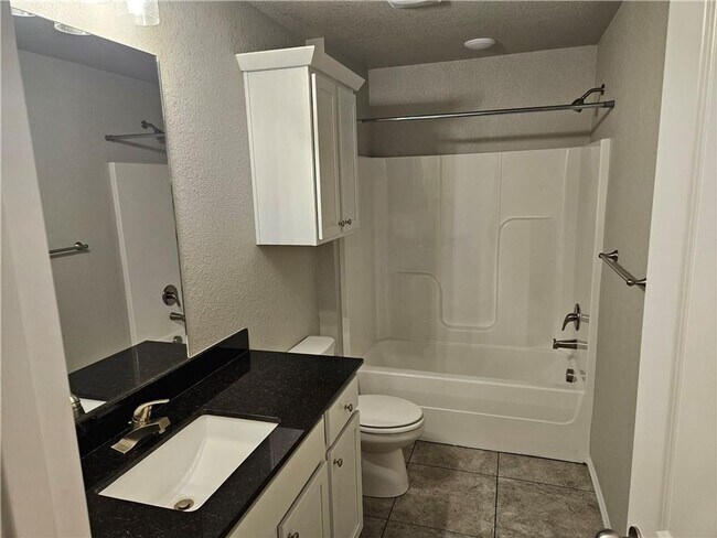 Foto del edificio - 2489 N Brophy Cir
