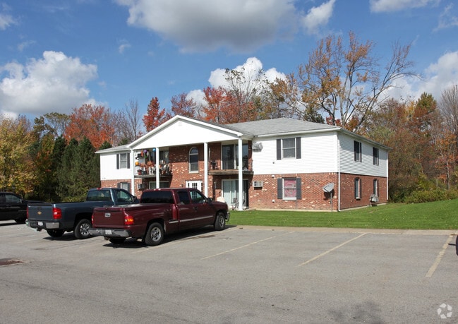 Building Photo - Oakwood Apartments