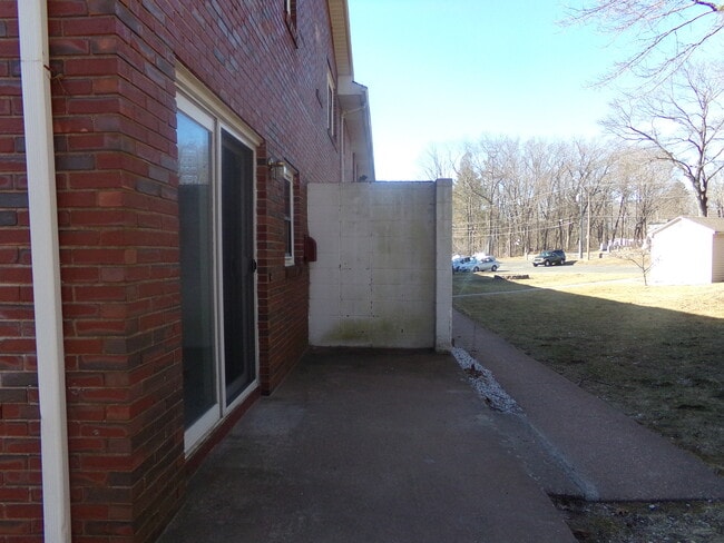 patio - 95 Grove St