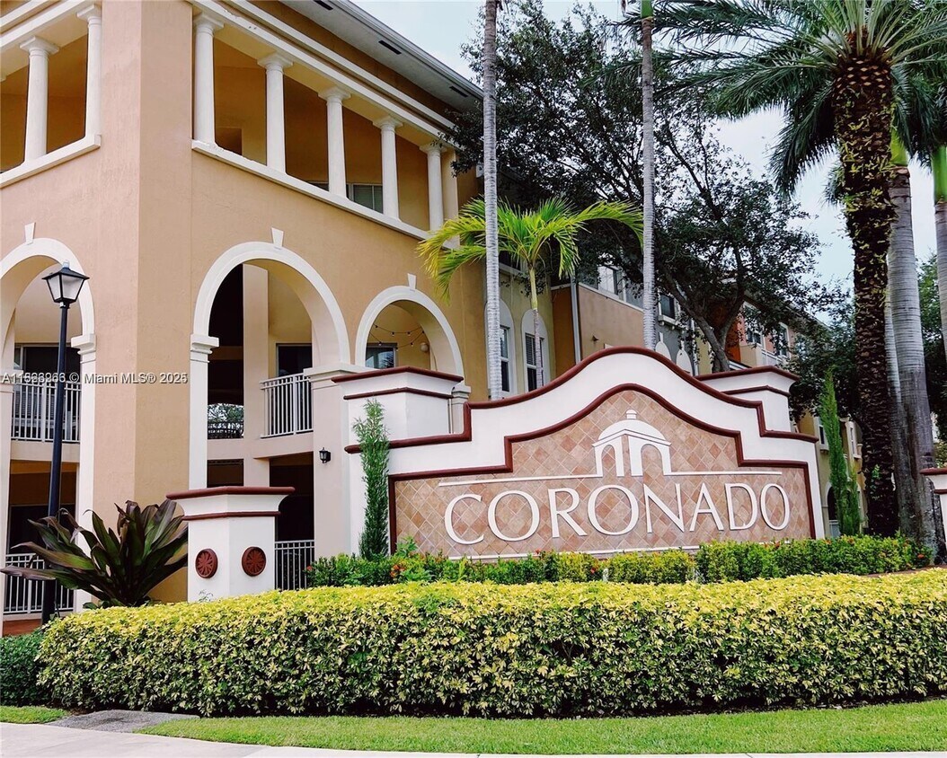 Foto principal - 8899 NW 107th Ct