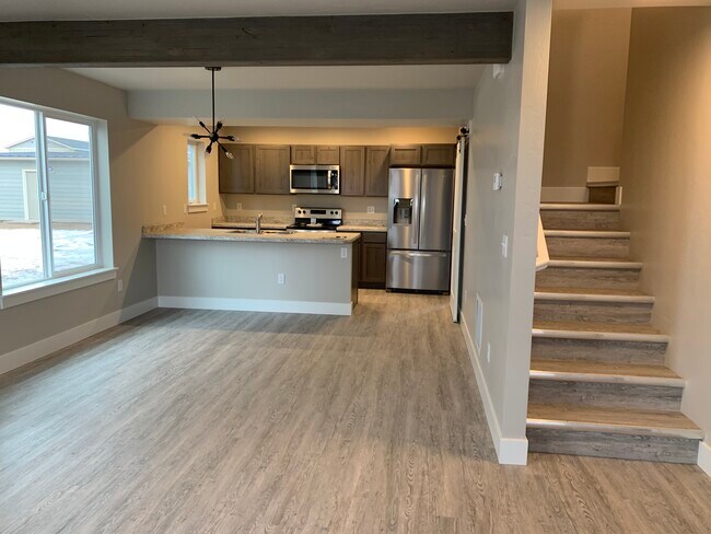 Building Photo - 4712 Giada Dr