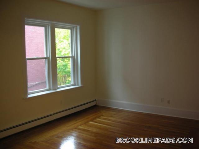 Foto del edificio - 1539 Beacon St