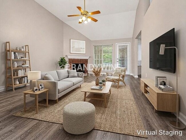 Building Photo - 5597 Blackburg Dr