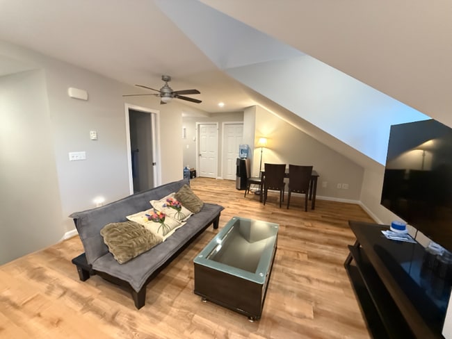 Building Photo - 35 Grove St