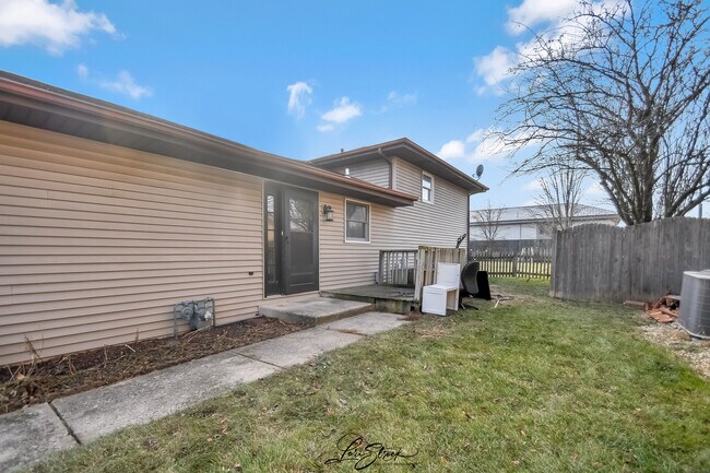 Foto del edificio - 605 S Raven Rd