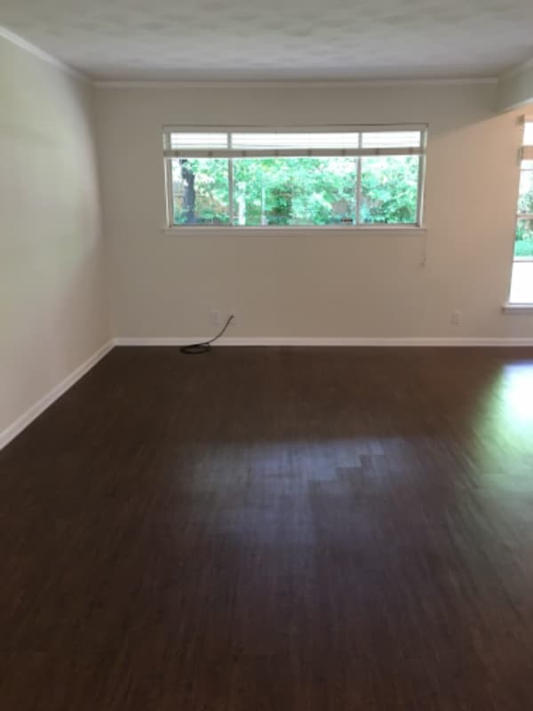 Building Photo - 211 Hanover Ln