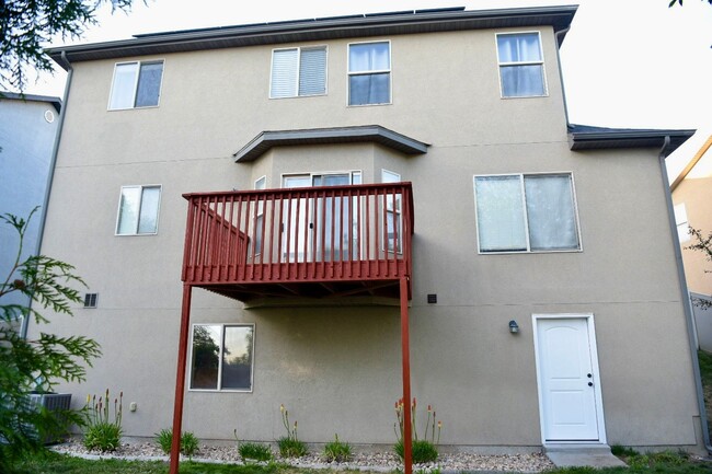 Building Photo - Beautiful House for rent in Provo