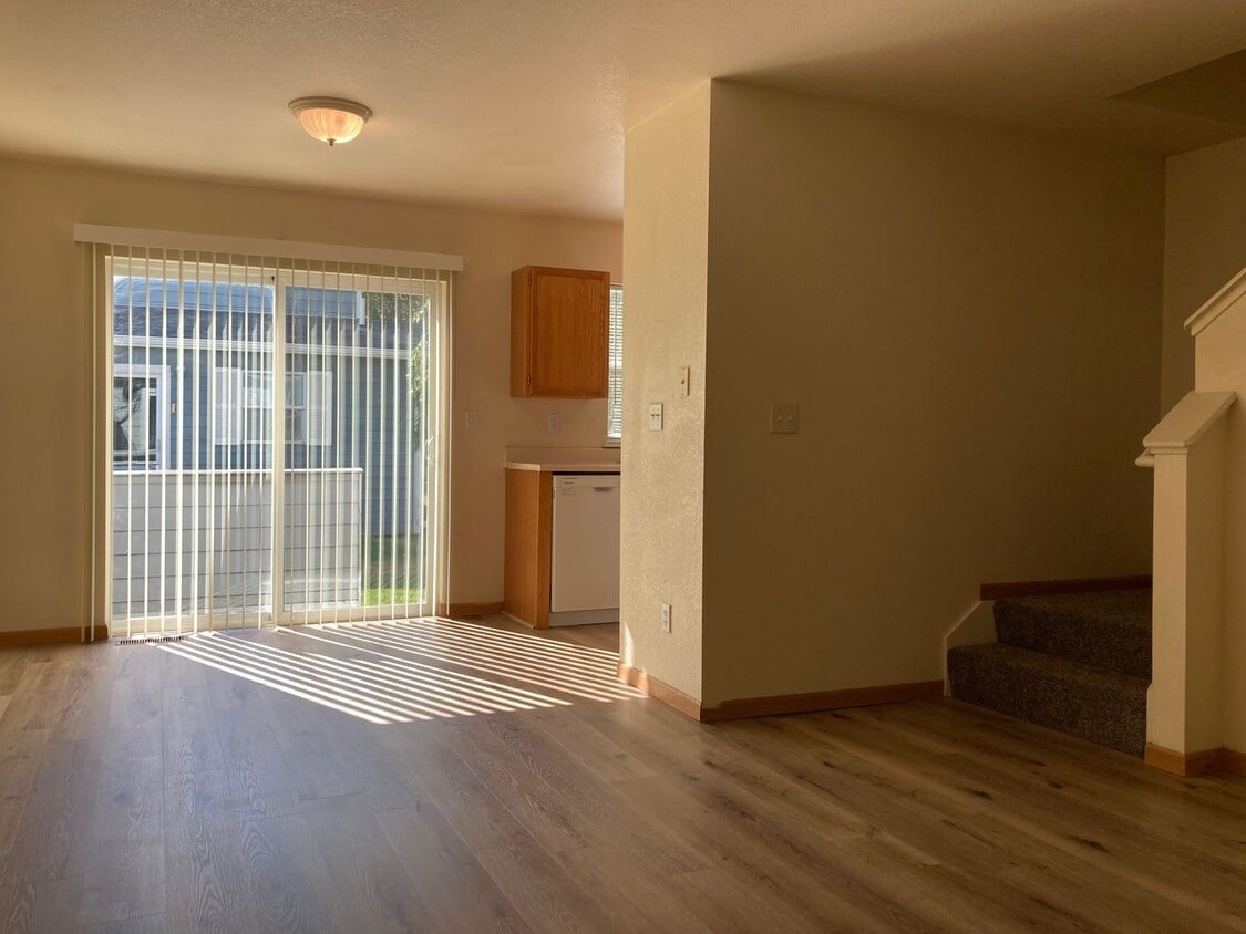 Primary Photo - Bright & Convenient Townhouse Living!