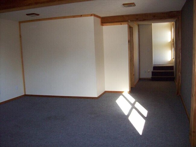 Building Photo - 121 North St