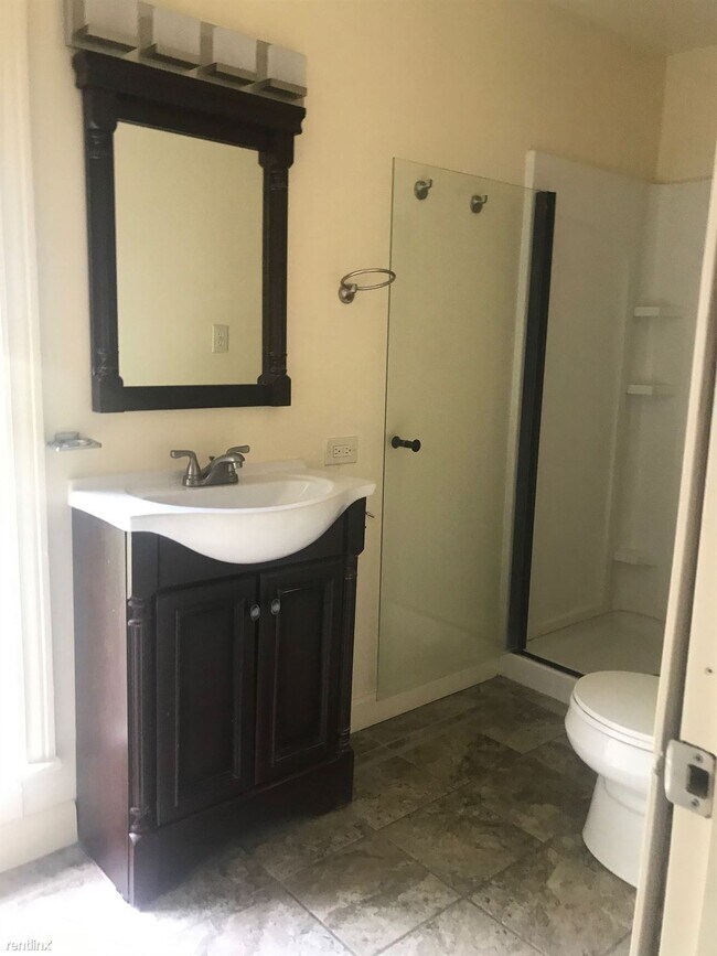 Building Photo - 5 br, 2 bath House - 507 Lawrence St 507 L...