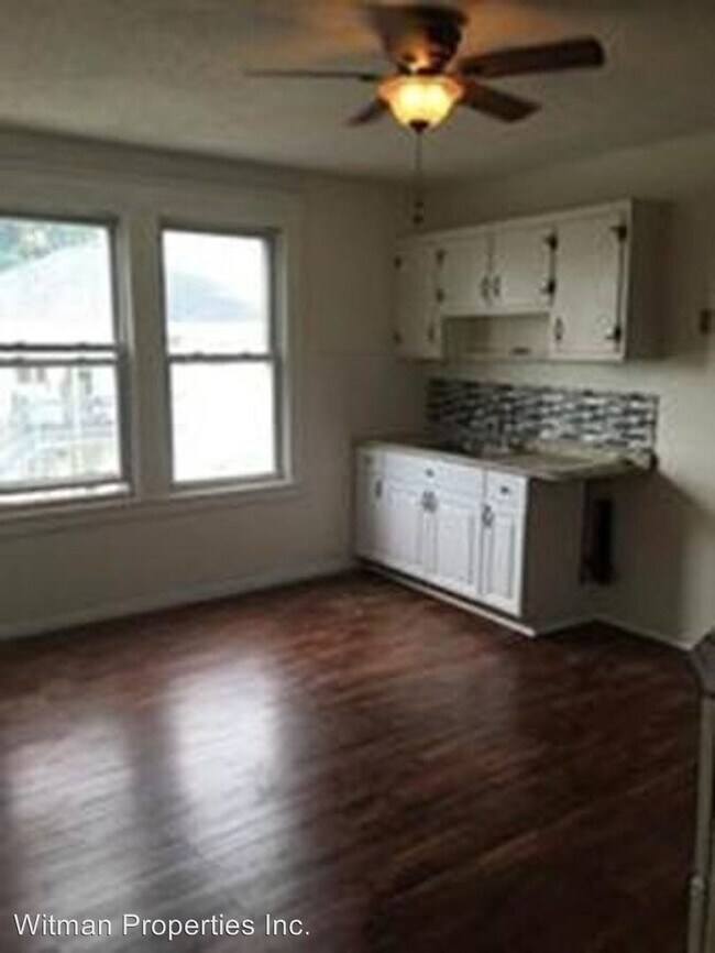 19 Hope St, Chicopee, MA 01013 Room for Rent in Chicopee, MA