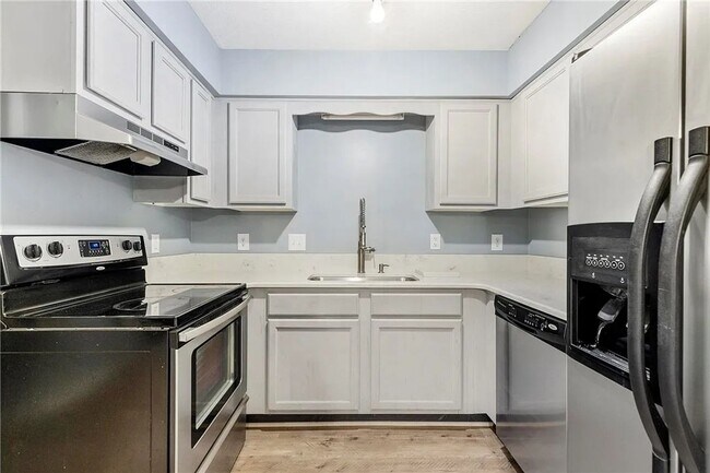 Foto del edificio - 1094 Chinook St
