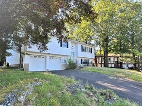 Building Photo - 14 S Delaware Dr