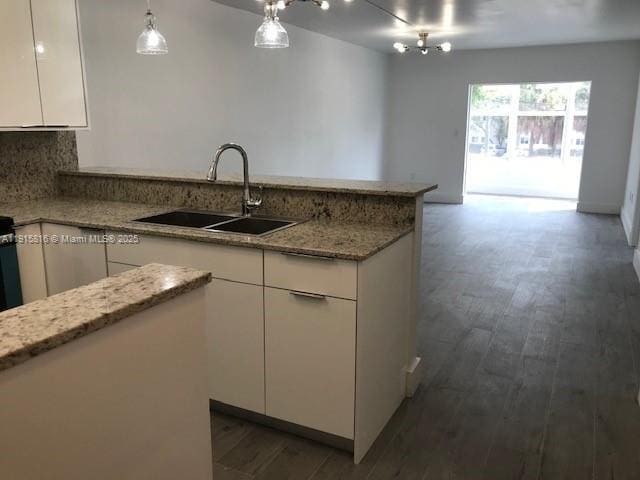 Foto del edificio - 120 Royal Palm Rd