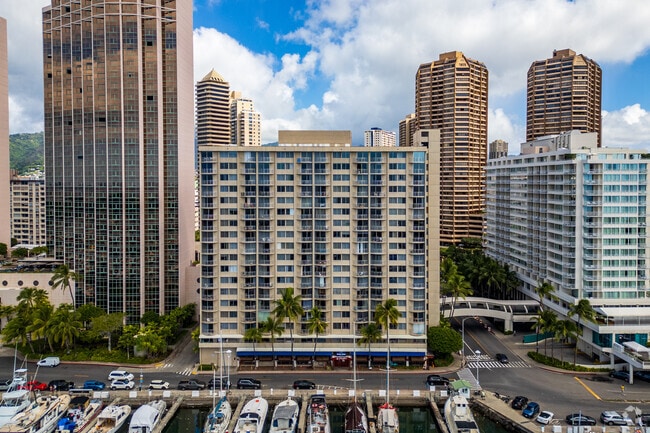 Building Photo - Ilikai Marina