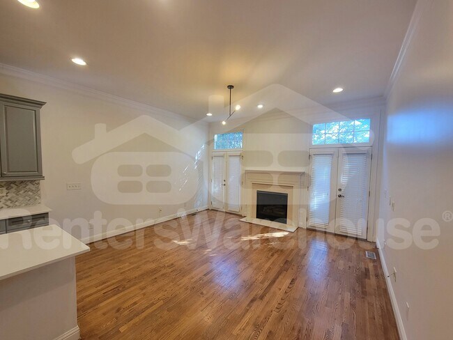 Foto del edificio - 2671 Rivers Edge Dr NE