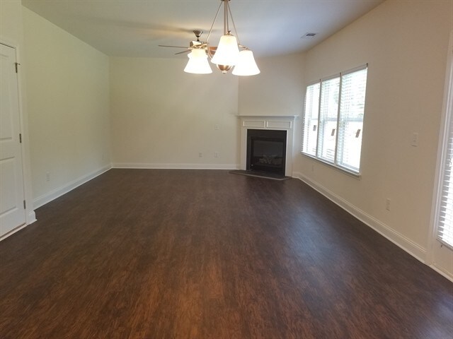 Building Photo - 264 Makenna Dr