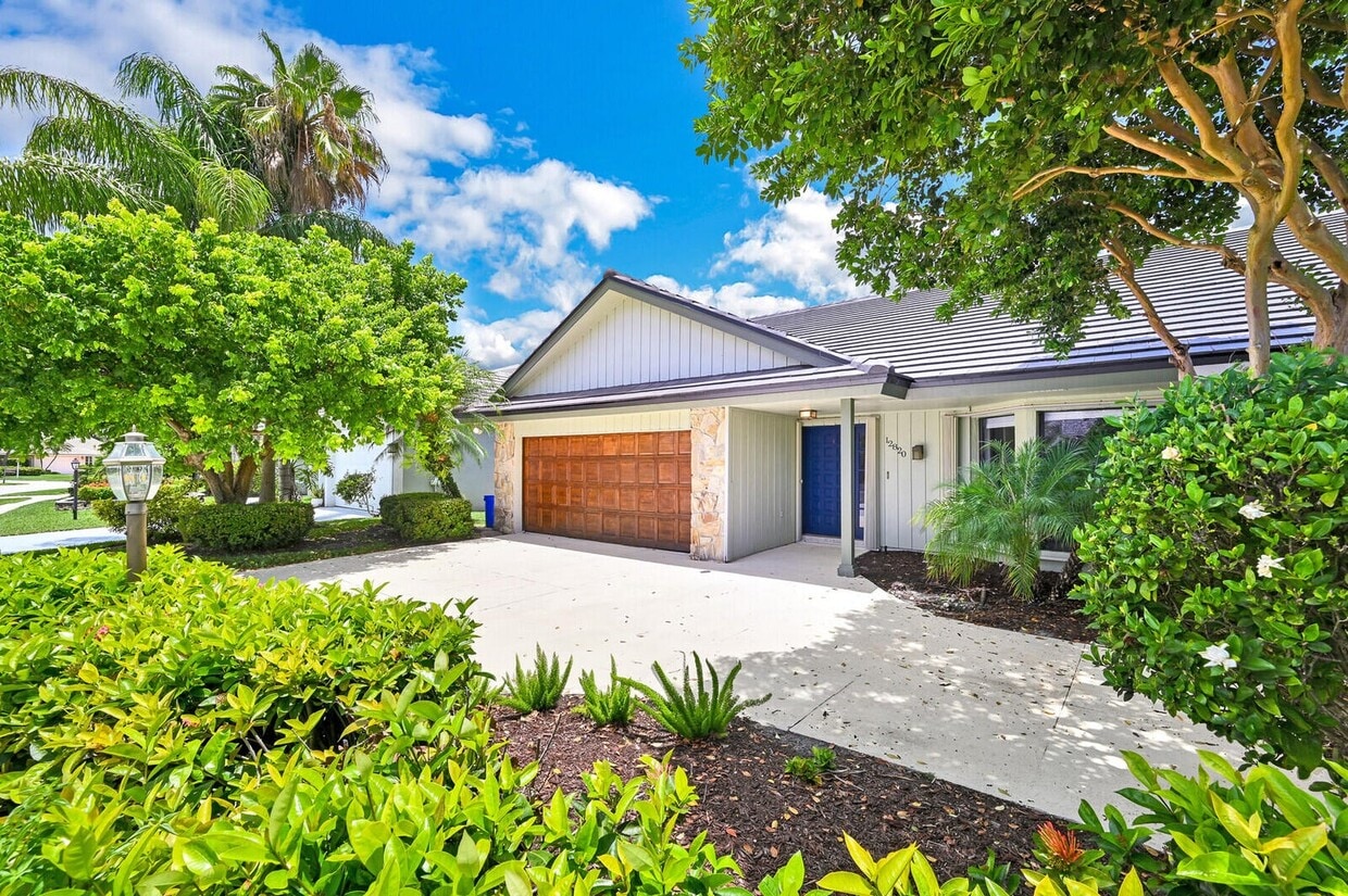Primary Photo - 12820 Calais Cir