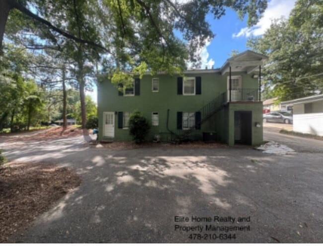 Building Photo - 290 Clisby Pl