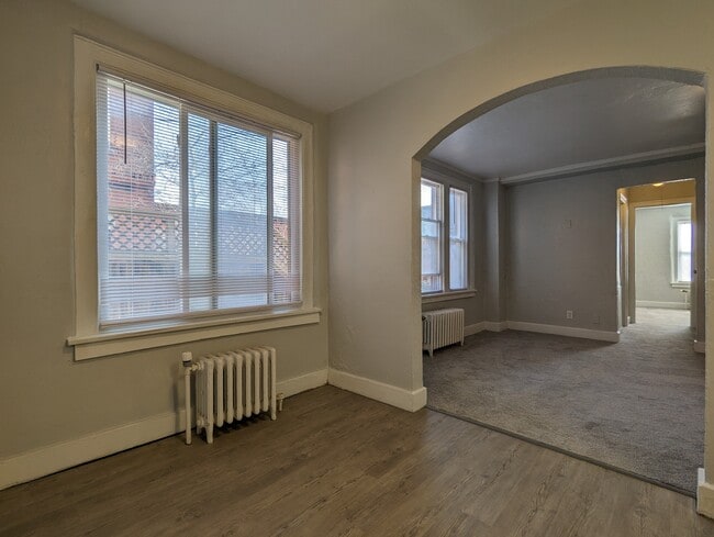 Building Photo - Hyde Park Apartments