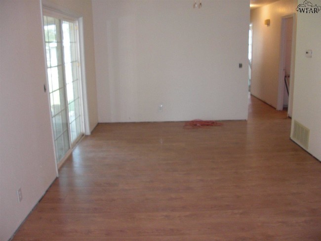 Building Photo - 4106 Aspen St