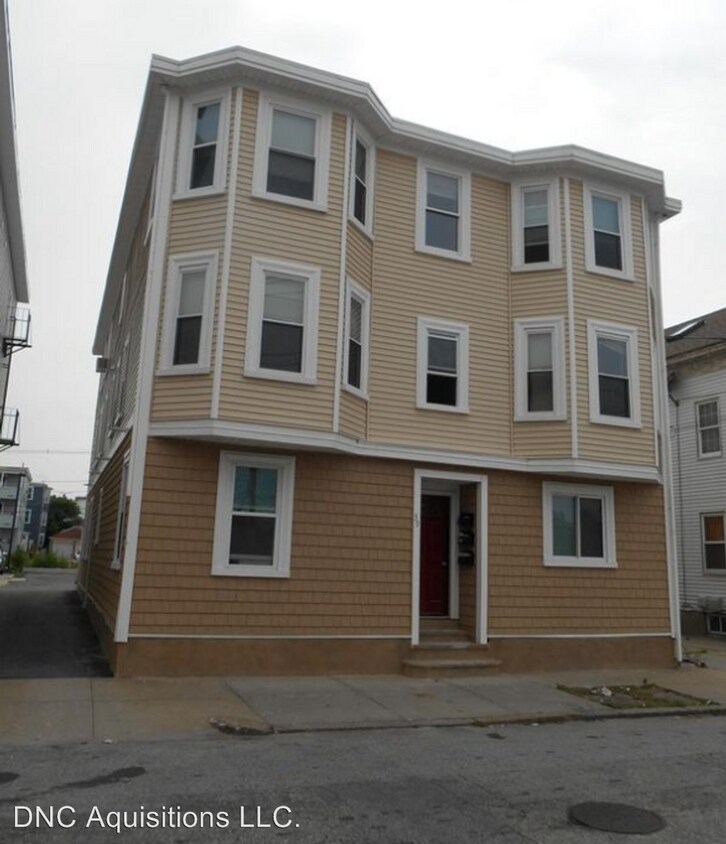 39 America St, Providence, RI 02903 Apartment for Rent in Providence