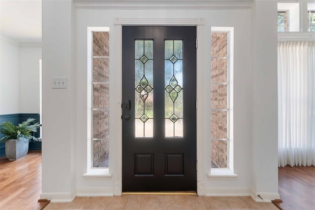 Foto del edificio - 5614 Whisper Ridge Dr