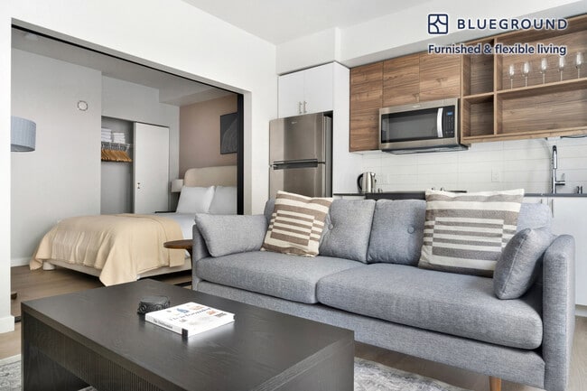 Foto del edificio - 2222 15th Ave W