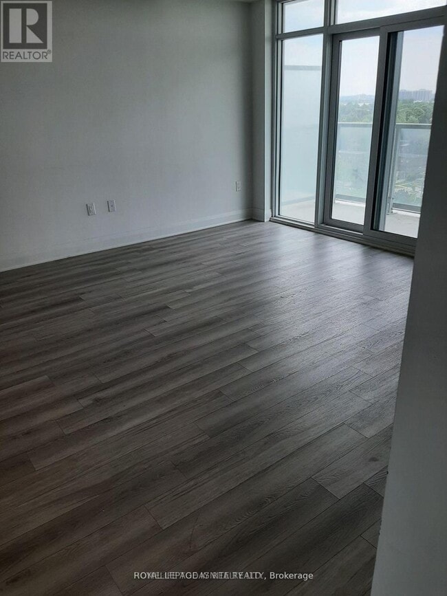 Building Photo - 3220 Sheppard Ave E