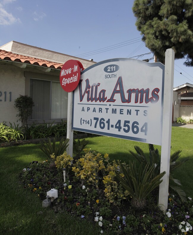 Villa Arms Apartments Anaheim, CA