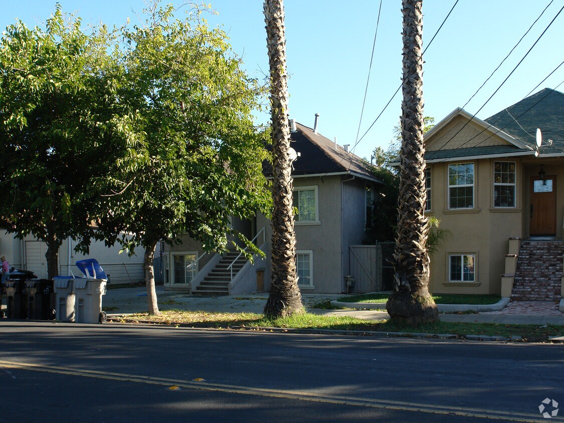 Building Photo - 188-190 N 13th St