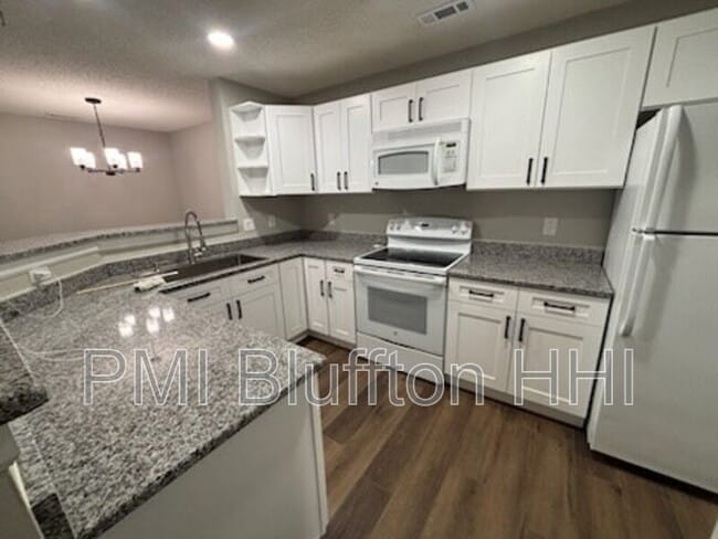 Building Photo - 100 Kensington Blvd