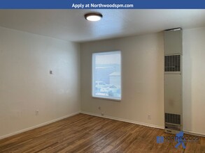 Building Photo - 601 N Bartlett St