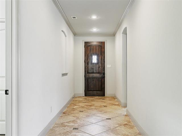 Building Photo - 909 Lake Meadow Ln