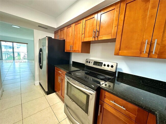 Foto del edificio - 7308 SW 82nd St