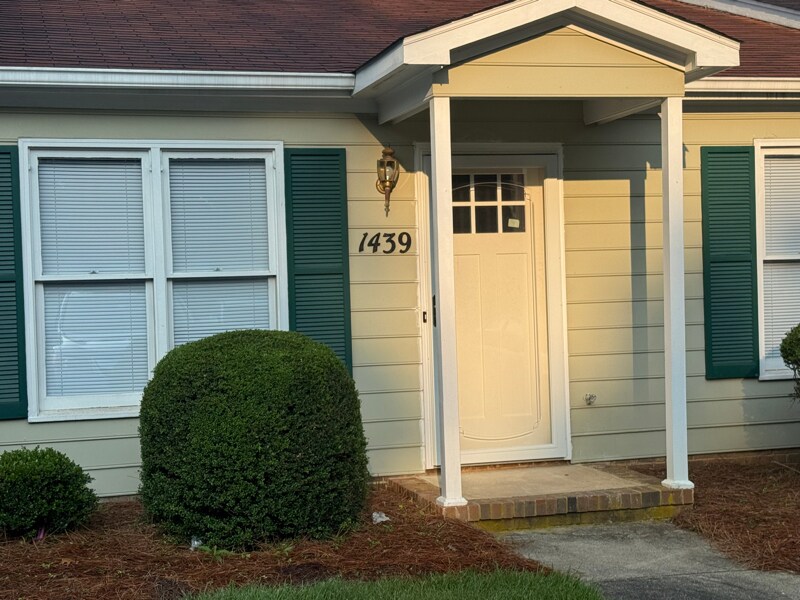 Primary Photo - 1439 Bailey Cir