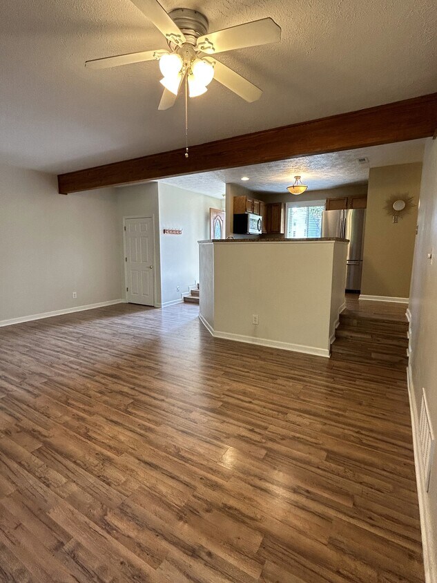 Living room and kitchen - 1267 Norberry Ct