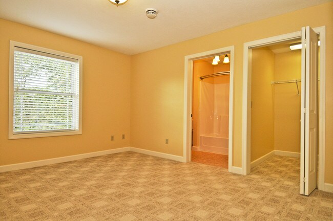 Fotografía del edificio - 501 Crawford Ave