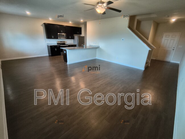 Foto del edificio - 3541 Falconwood Dr