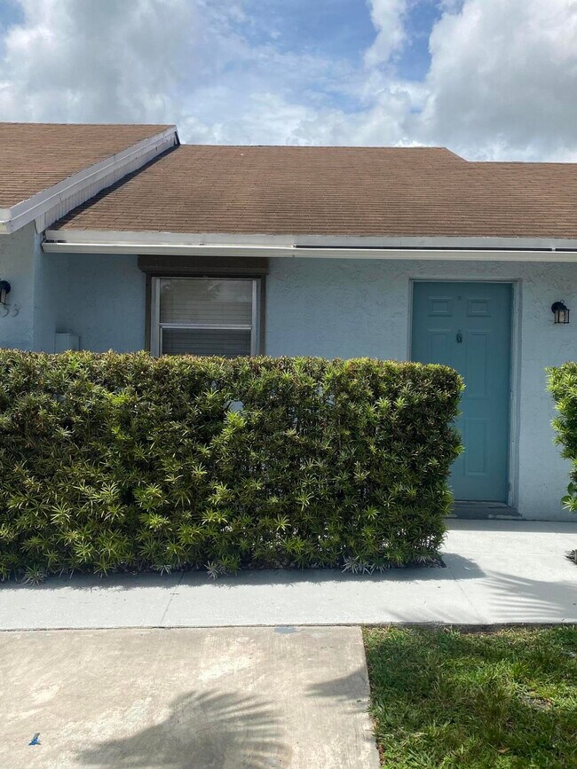 Foto del edificio - 5653 Barnstead Cir