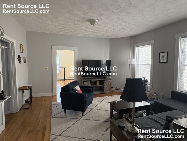 Foto del edificio - 471 Cambridge St